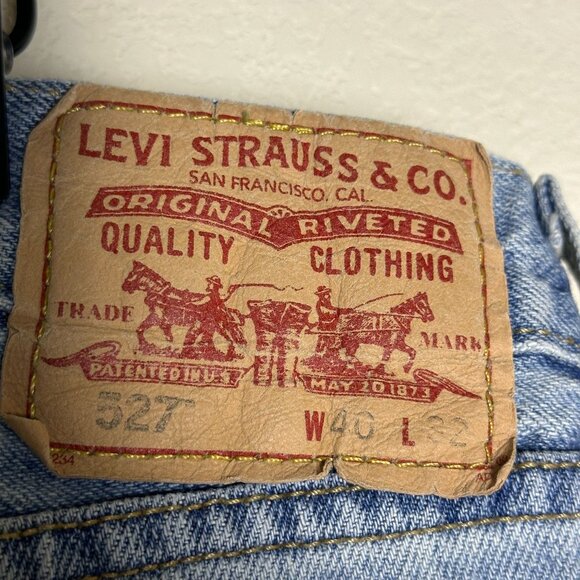 Levi 527 Blue Denim Jean Pant Men 40x32 Blue Cowboy Work Bootcut Ripped Western - Picture 4 of 11
